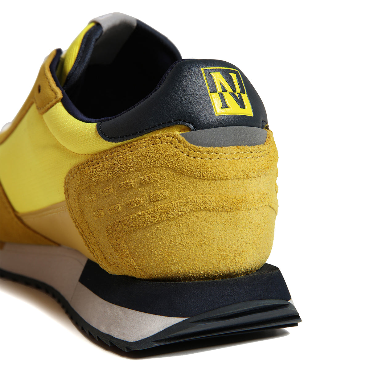 Sneakers Virtus