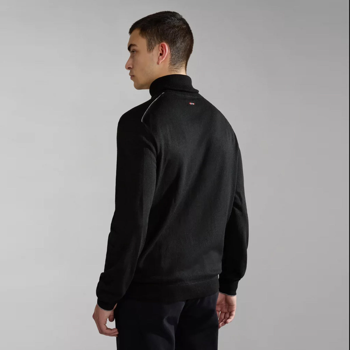 Maglione dolcevita Damavand Black