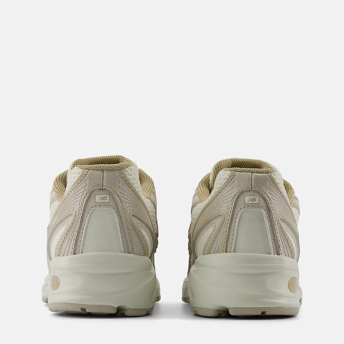 Sneakers 740 Incense