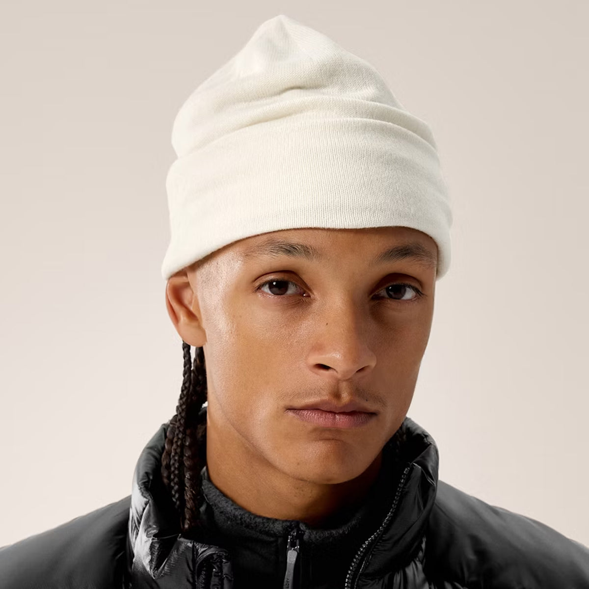 Berretto Embroidered Bird Toque Arctic Silk